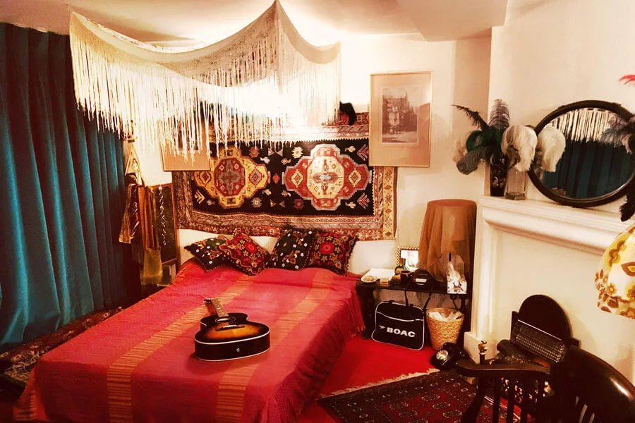 You can now step into Jimi Hendrix's former bedroom — restored to its late-1960s glory — next door to G. F. Handel's dwellings from the 1700s