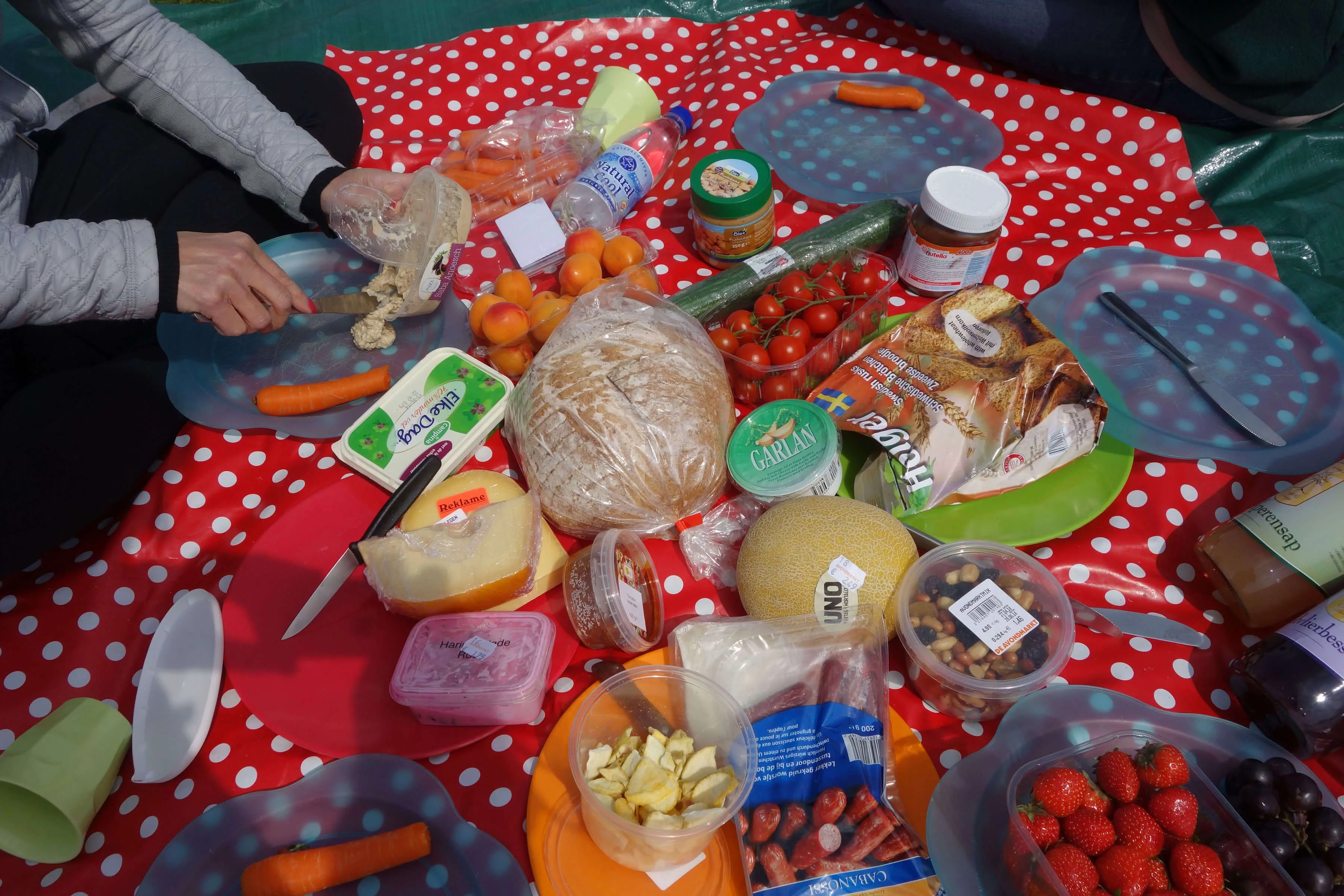 A European picnic is a fine way to enjoy a cheap — and local — meal